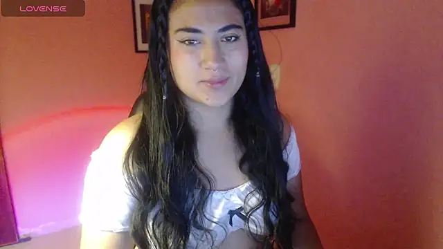 bunnyemilyrose36 online show from October 7, 2025, 10:34 am