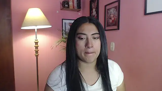 bunnyemilyrose36 online show from April 10, 2026, 2:44 pm