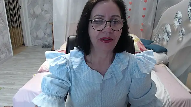 OlgaHottie online show from April 10, 2026, 12:49 am