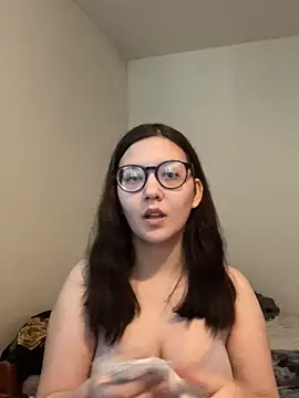 Prudie Gabriella online show from March 19, 2025, 1:29 pm