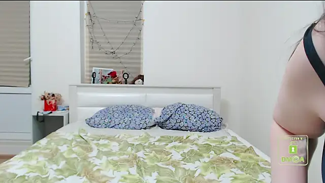 cute and hot online show from January 25, 2025, 3:52 pm