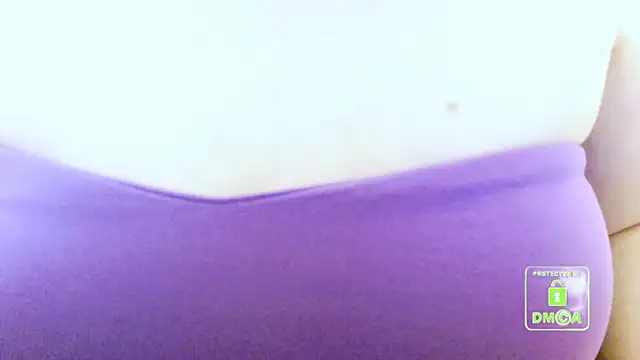 cute and hot online show from March 2, 2025, 9:42 am