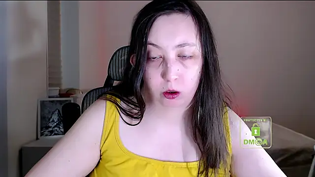 cute and hot online show from February 12, 2026, 7:53 pm