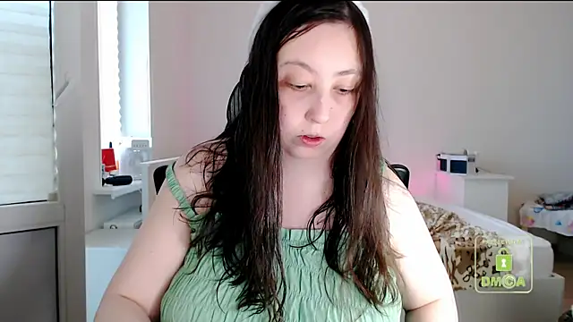 Snapshot of cute_and_hot chatting on July 11, 2026, 2:42 pm cute and hot online show from July 11, 2026, 2:42 pm