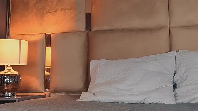 angelinepossy online show from September 14, 2025, 9:14 pm