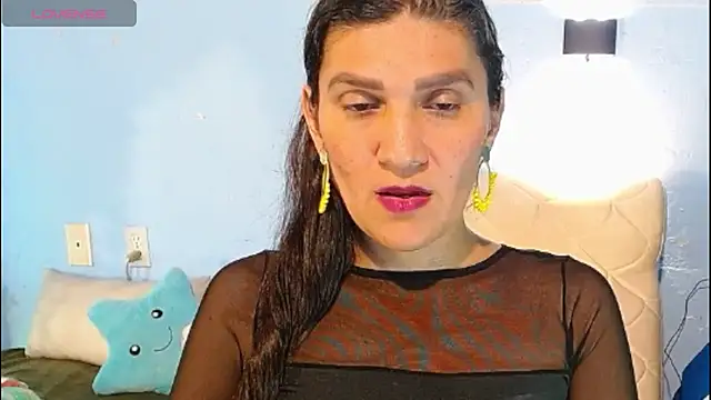 Snapshot of venus_swet_ chatting on October 5, 2025, 3:05 am venus swet online show from October 5, 2025, 3:05 am