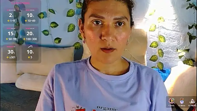 Snapshot of venus_swet_ chatting on November 2, 2025, 2:03 am venus swet online show from November 2, 2025, 2:03 am