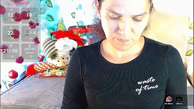 Snapshot of venus_swet_ chatting on December 15, 2025, 12:26 am venus swet online show from December 15, 2025, 12:26 am