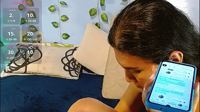 Snapshot of venus_swet_ chatting on February 4, 2026, 12:49 am venus swet online show from February 4, 2026, 12:49 am