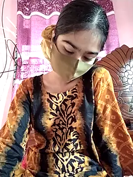 Arisha- online show from October 23, 2025, 9:41 am