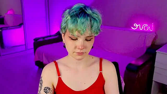 School Love online show from December 26, 2024, 1:21 pm