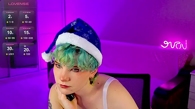 School Love online show from December 30, 2024, 1:14 pm