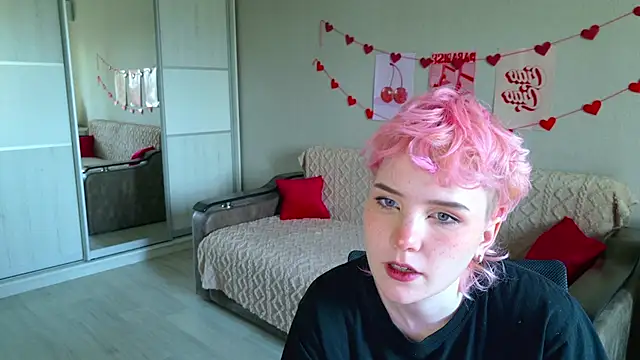 School Love online show from September 25, 2025, 11:03 am