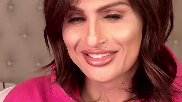 xprettysmilex online show from January 22, 2025, 1:53 am