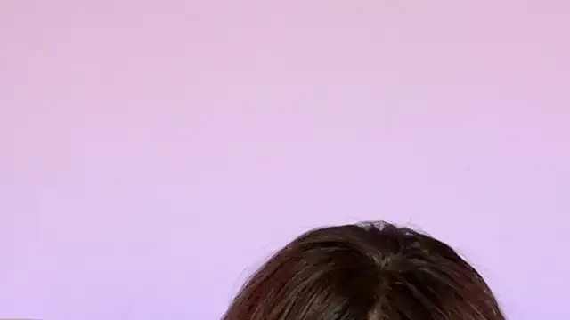 xprettysmilex online show from February 12, 2025, 2:03 am