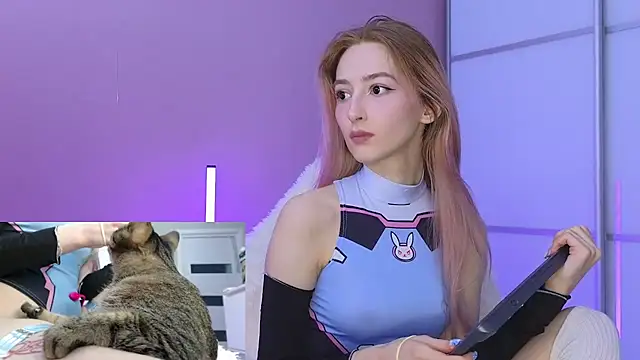 Snapshot of MichaDenver chatting on January 30, 2025, 1:10 pm MichaDenver online show from January 30, 2025, 1:10 pm