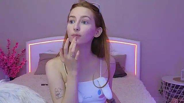 Snapshot of MichaDenver chatting on November 15, 2025, 2:24 pm MichaDenver online show from November 15, 2025, 2:24 pm