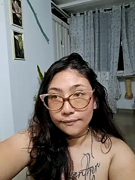 Mia Ruiz online show from February 1, 2025, 5:49 am