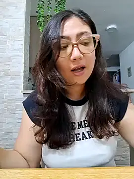 Mia Ruiz online show from March 7, 2025, 3:29 am