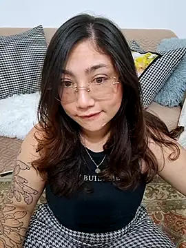 Mia Ruiz online show from September 24, 2025, 2:15 am