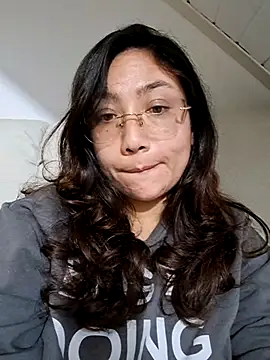 Mia Ruiz online show from October 2, 2025, 2:18 am