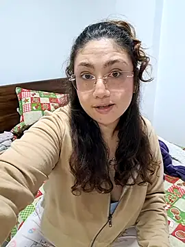 Mia Ruiz online show from November 20, 2025, 3:07 am