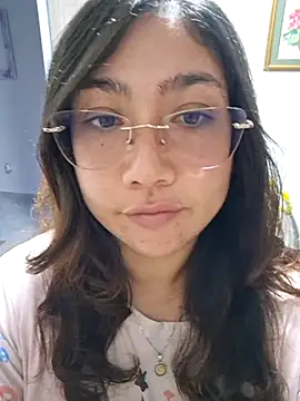 Mia Ruiz online show from November 21, 2025, 3:16 am