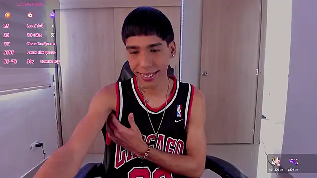 aldrinwhite online show from January 2, 2025, 6:56 pm