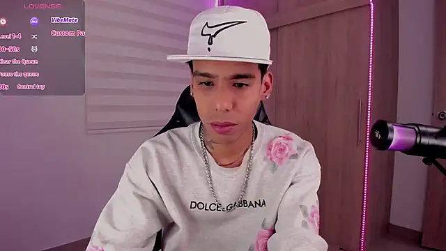 aldrinwhite online show from January 14, 2025, 7:53 pm