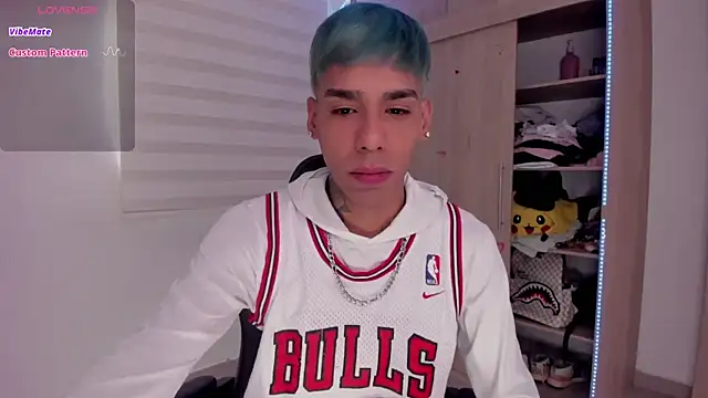 aldrinwhite online show from February 27, 2025, 2:54 pm