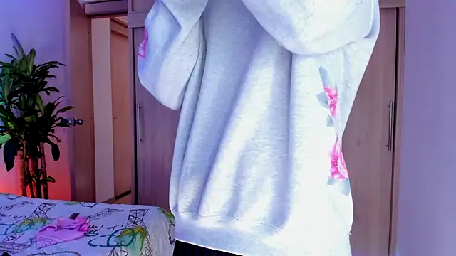 aldrinwhite online show from November 7, 2025, 5:13 pm