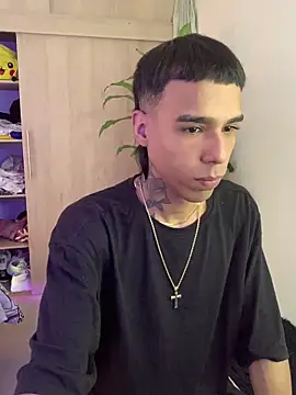 aldrinwhite online show from November 20, 2025, 3:23 pm