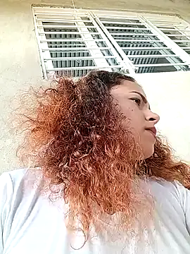 Mommy-Hot online show from March 18, 2025, 1:42 pm