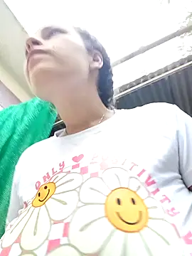 Mommy-Hot online show from March 19, 2025, 9:58 pm