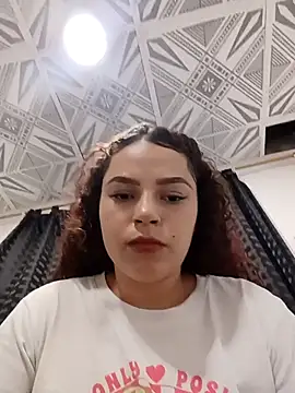 Mommy-Hot online show from September 9, 2025, 2:00 am