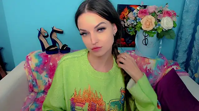 LindaaLu online show from March 3, 2025, 3:30 am