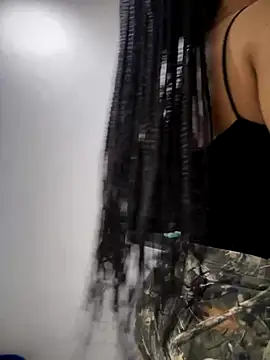 Melany Williams online show from September 17, 2025, 1:02 pm