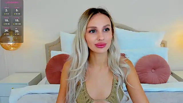 MissLoou online show from September 15, 2025, 5:18 am