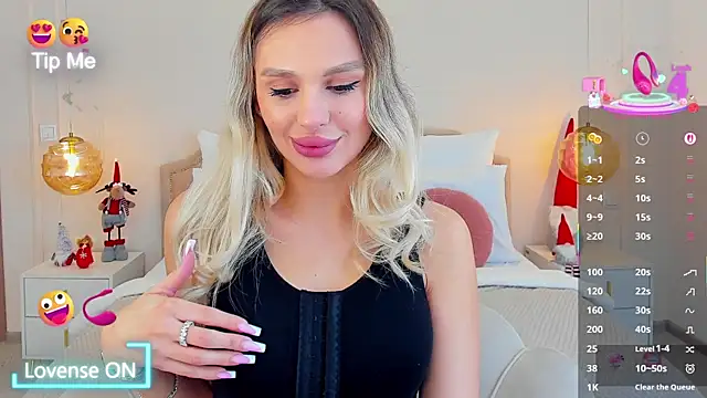 Snapshot of MissLoou chatting on January 12, 2026, 6:18 am MissLoou online show from January 12, 2026, 6:18 am