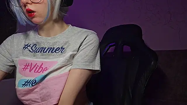 DanaWard online show from February 18, 2025, 9:53 pm