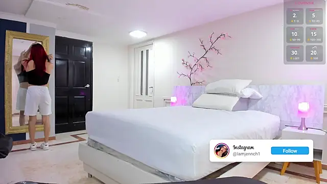 charolbruce 1 online show from April 2, 2026, 11:52 am