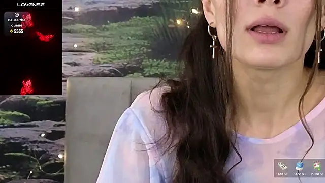 MadameDeFeu online show from December 13, 2024, 9:02 am