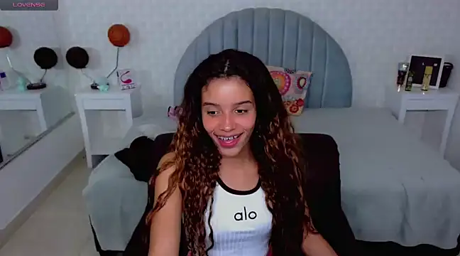 charlotte 0309 online show from January 8, 2025, 12:06 am