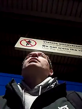 openlegsforyou online show from November 26, 2025, 6:03 am