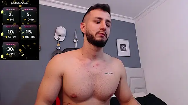 Snapshot of AndyBlass chatting on November 12, 2025, 11:58 pm AndyBlass online show from November 12, 2025, 11:58 pm