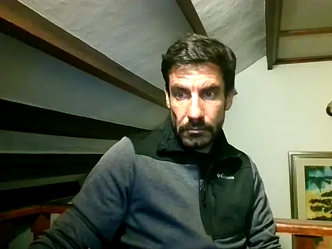 Snapshot of elkike1980 chatting on May 23, 2026, 3:01 am elkike1980 online show from May 23, 2026, 3:01 am