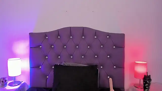 Nyx nayla online show from January 13, 2025, 9:52 am