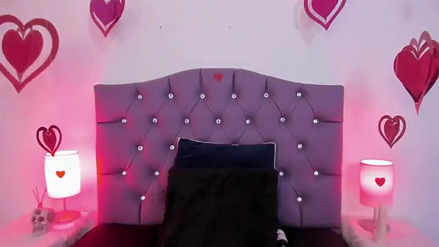 Nyx nayla online show from February 13, 2025, 4:32 am