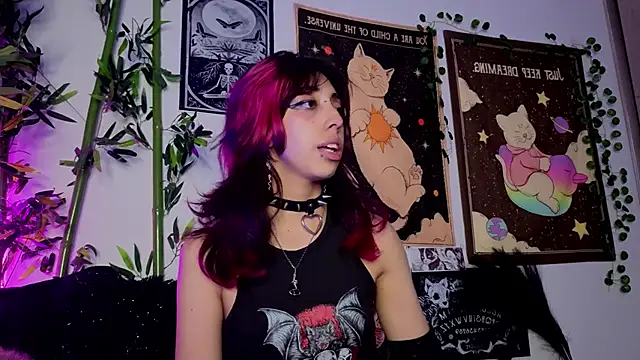 Nyx nayla online show from April 21, 2026, 1:42 am