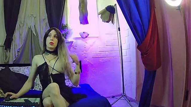 Mary Loon online show from February 3, 2025, 9:29 pm